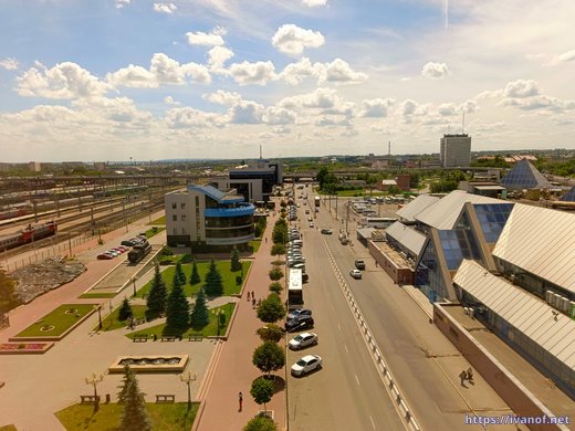 Вид из окна Смарт-отеля около вокзала
