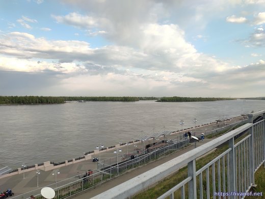 Барнаульская набережная. Вид на Обь