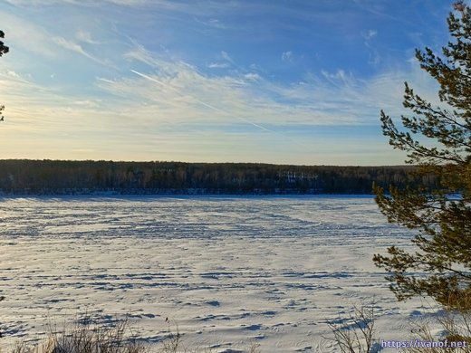 Томская писаница, замёрзшая Томь